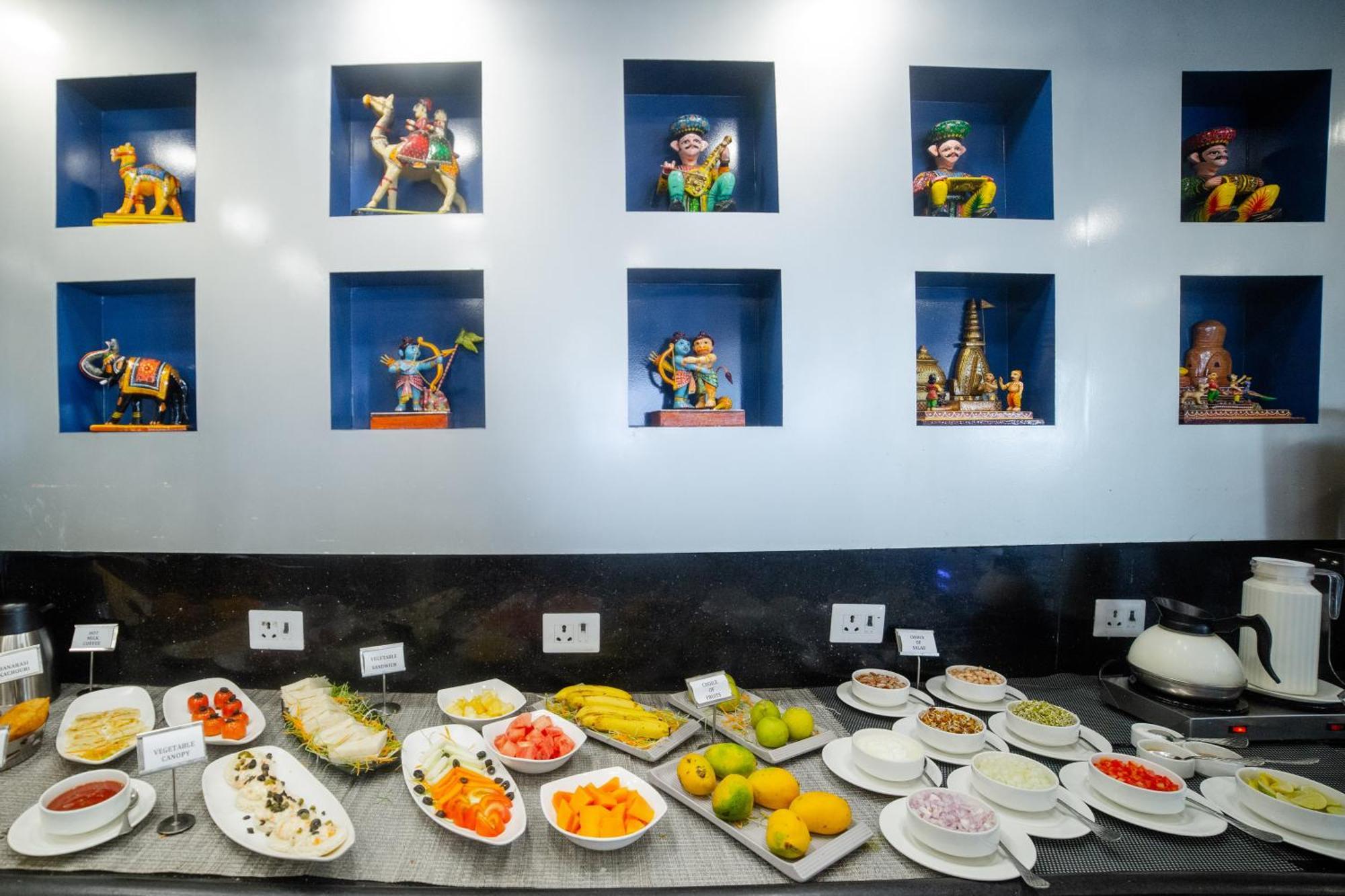 Pearl Courtyard Otel Varanasi Dış mekan fotoğraf